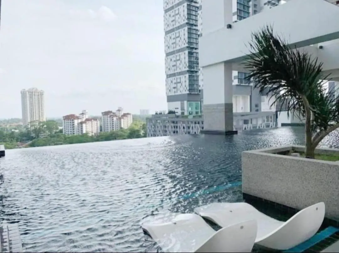 Johor Twin Galaxy Near Ciq Ksl Free Parking 10Pax Apartment Johor Bahru